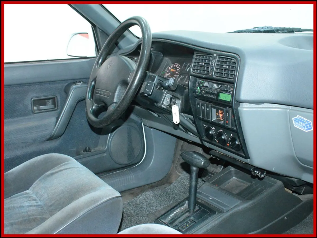 RENAULT R 19 - Bild 9