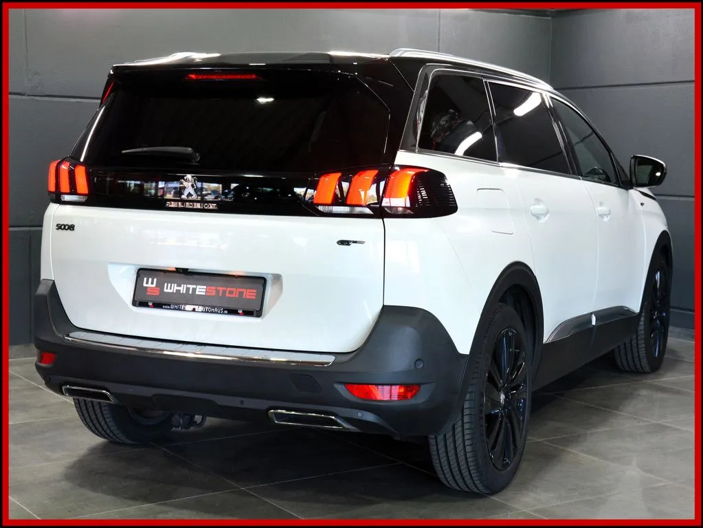 PEUGEOT 5008 - Bild 9