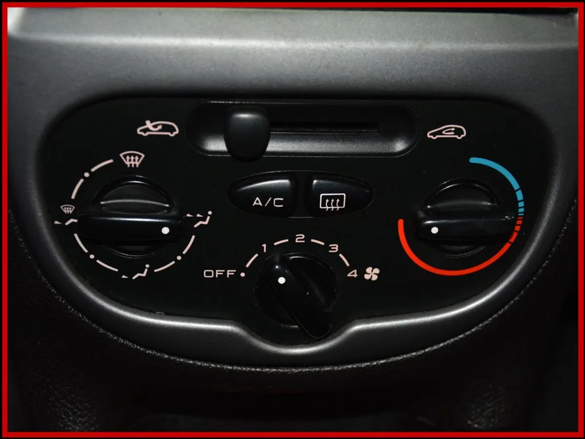 PEUGEOT 206 - Bild 12