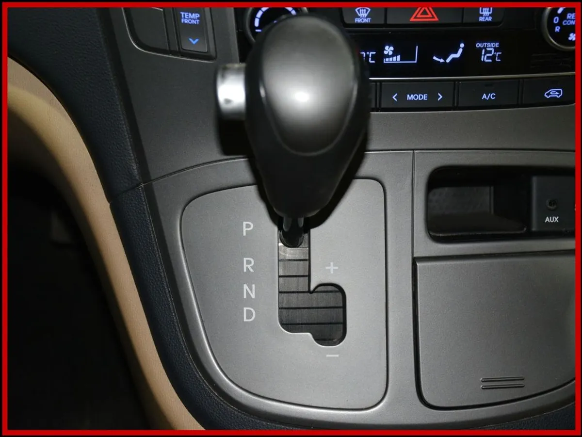 HYUNDAI H-1 - Bild 17