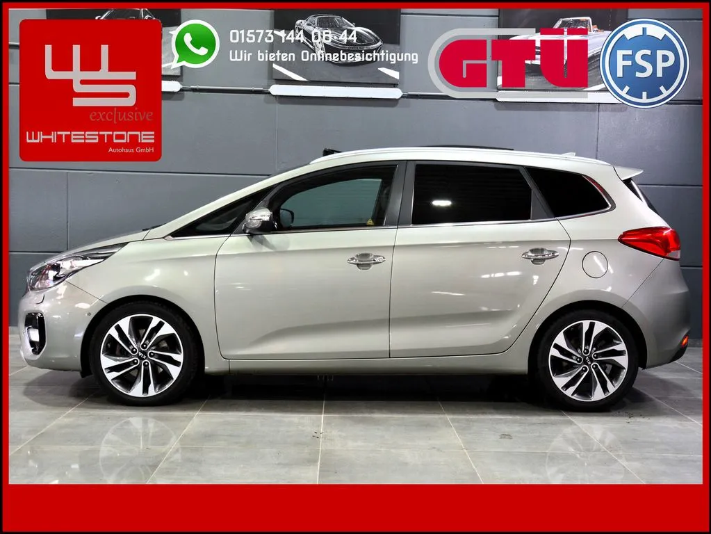 KIA Carens Main