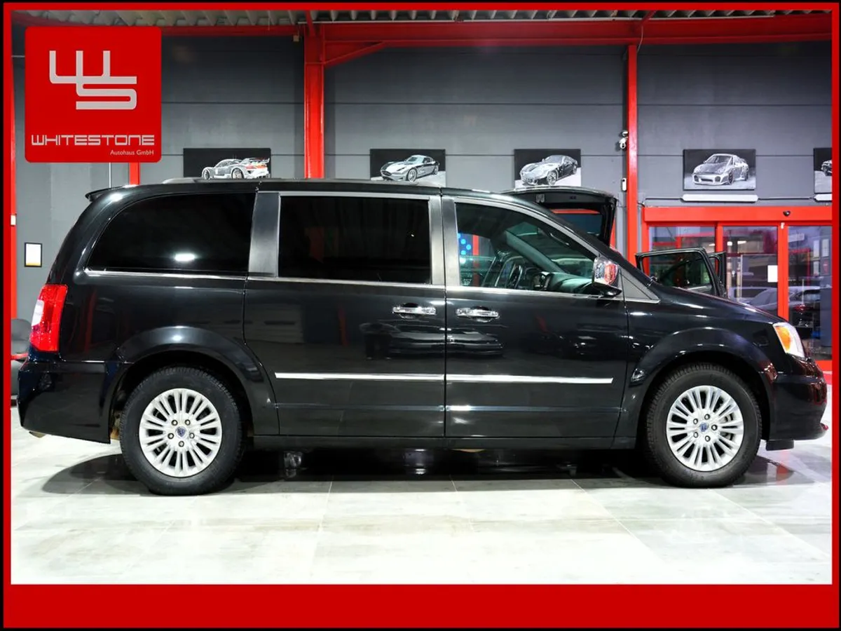 LANCIA Voyager - Bild 2