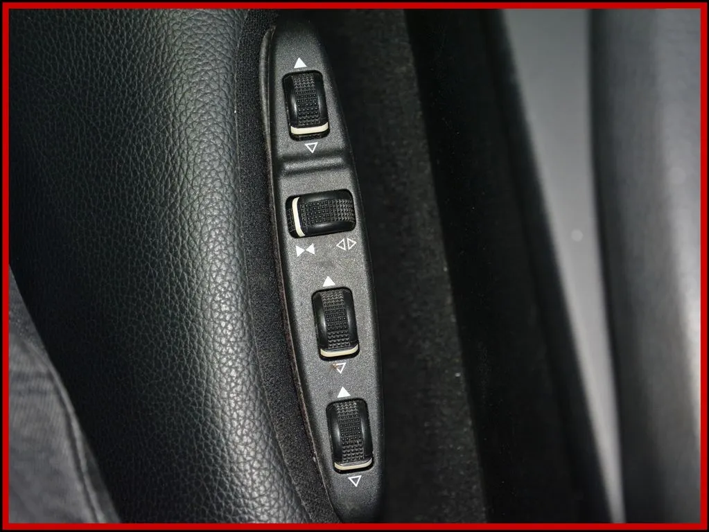 MERCEDES-BENZ C 200 - Bild 13