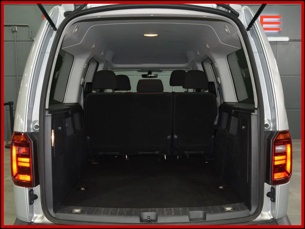 VW Caddy Maxi - Bild 16