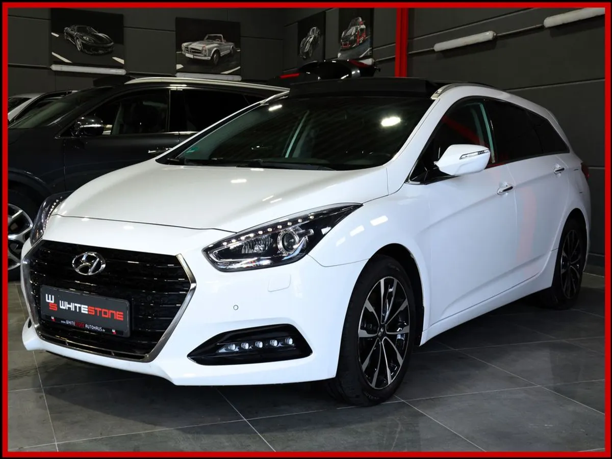 HYUNDAI i40 - Bild 6