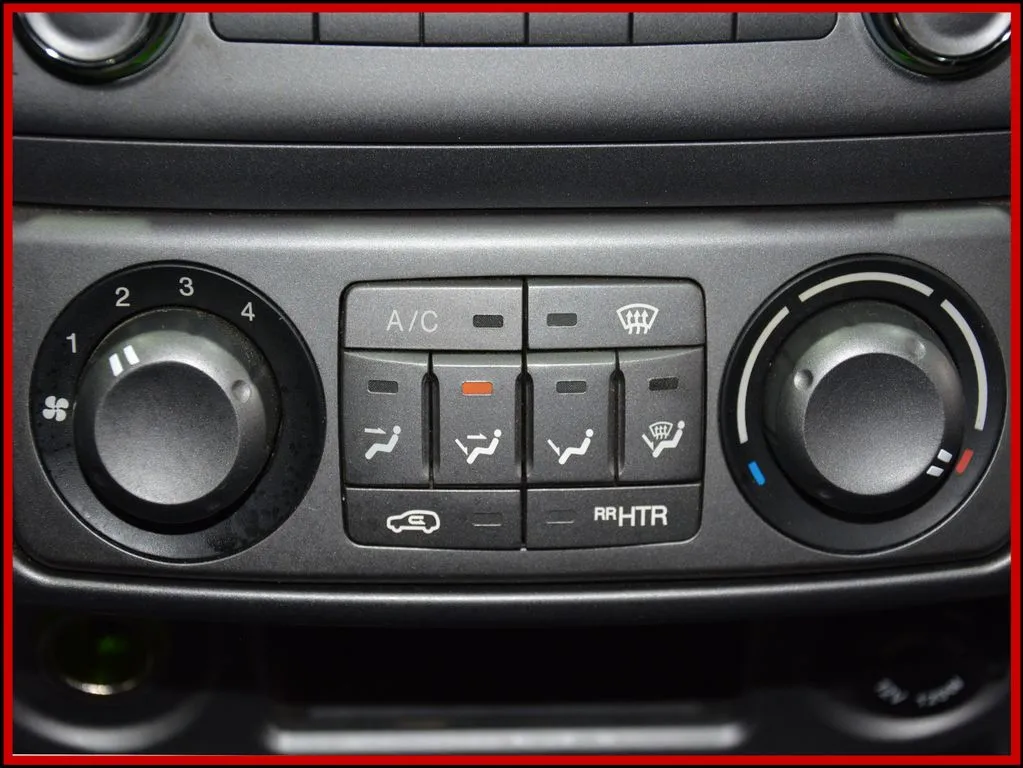 SSANGYONG Rodius - Bild 15