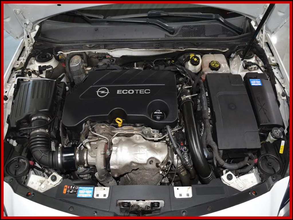 OPEL Insignia - Bild 23