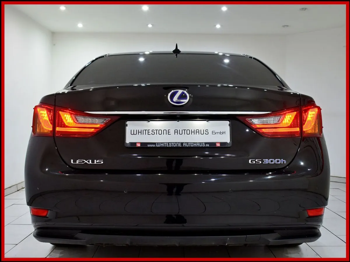 LEXUS GS 300 - Bild 9