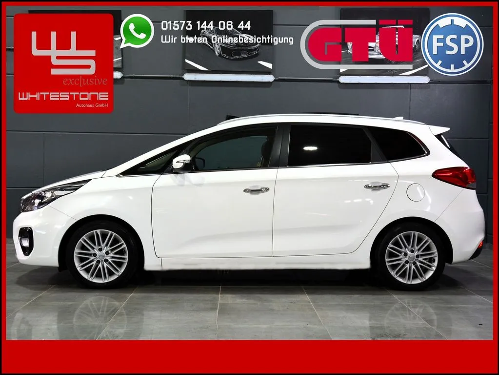 KIA Carens Main