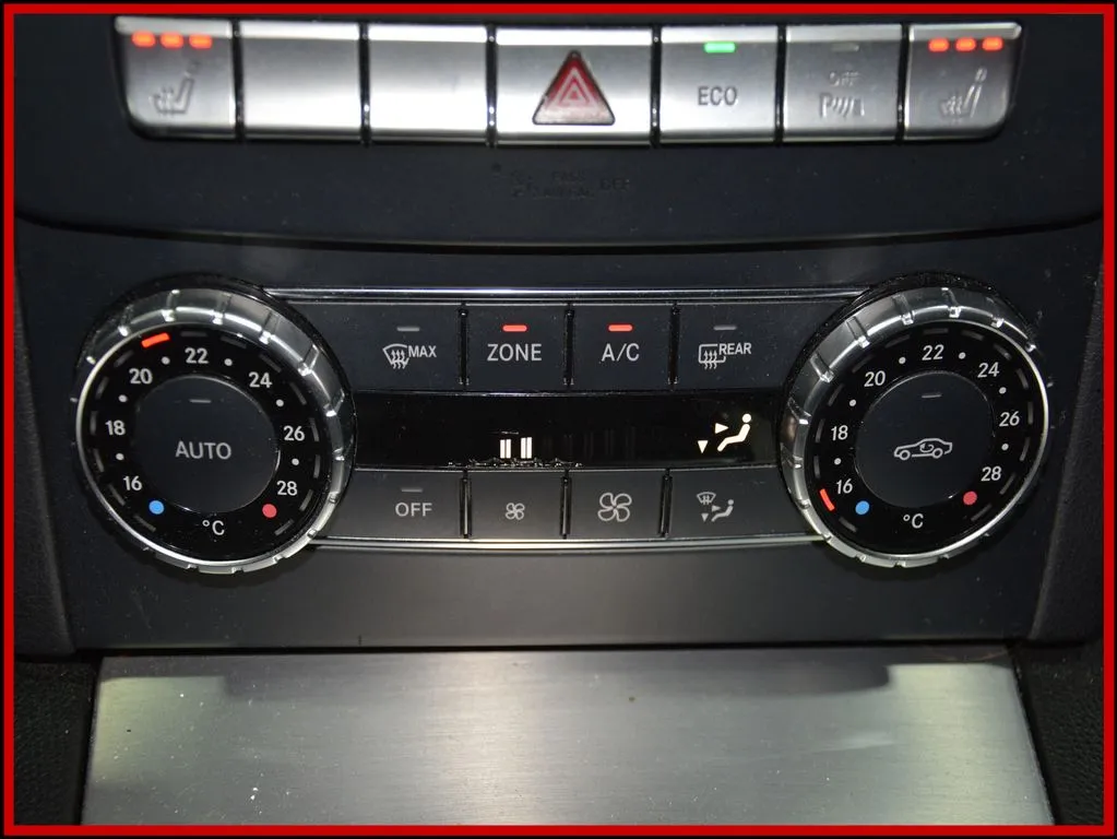 MERCEDES-BENZ C 200 - Bild 16