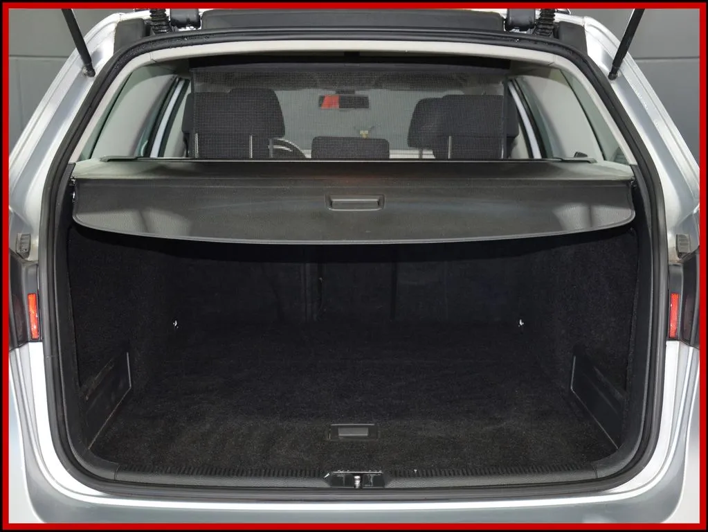 VW Passat Variant - Bild 16