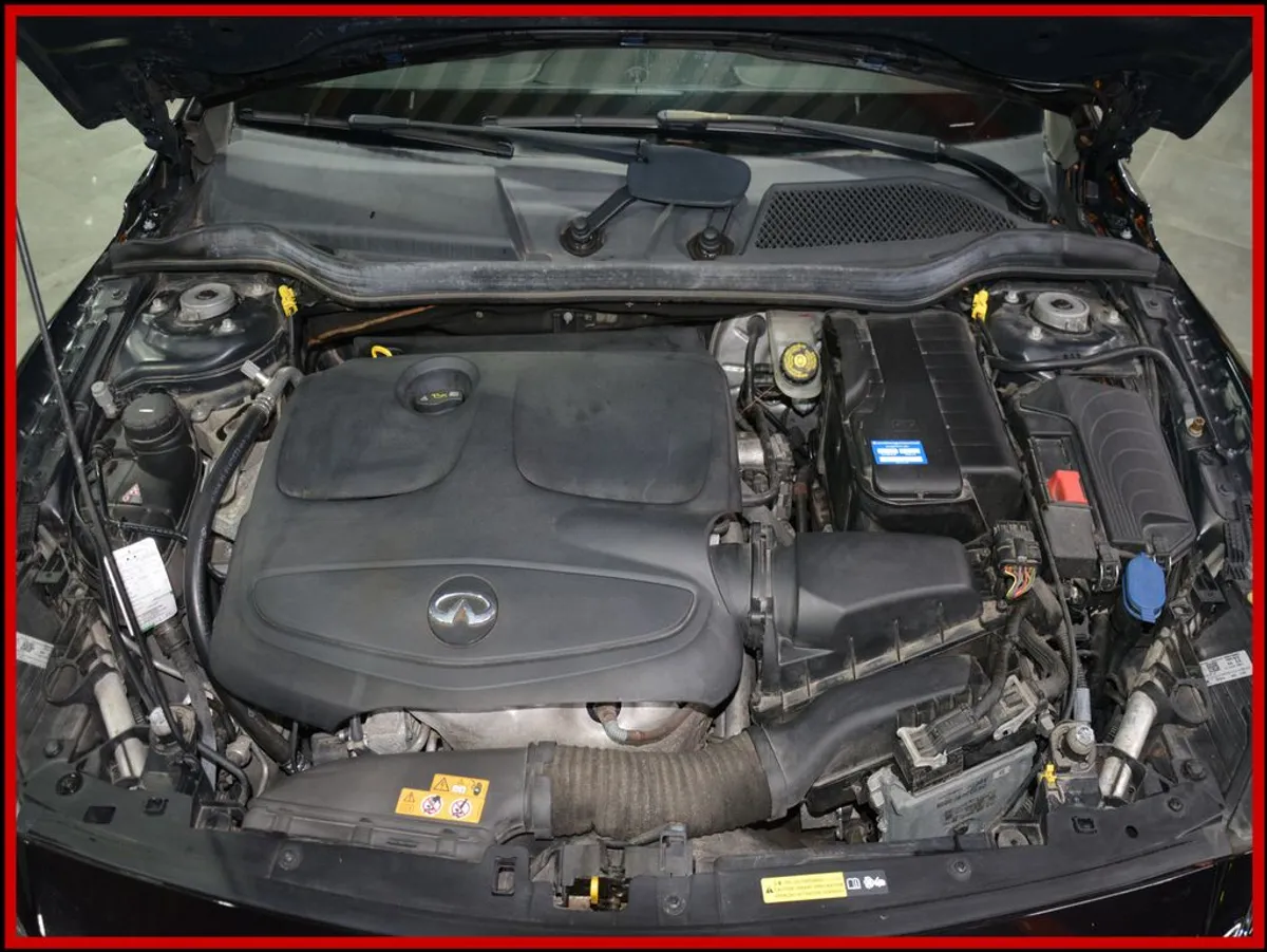 INFINITI Q30 - Bild 19