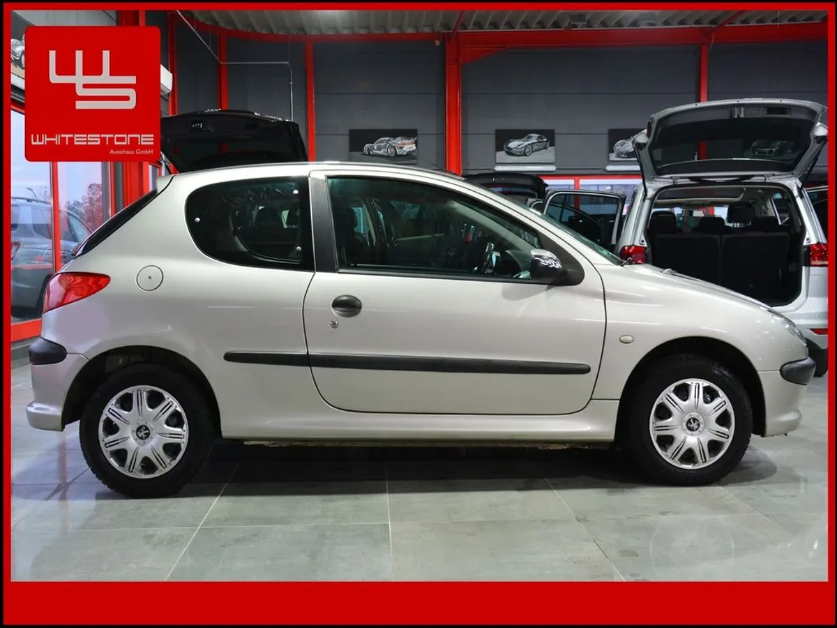 PEUGEOT 206 - Bild 2