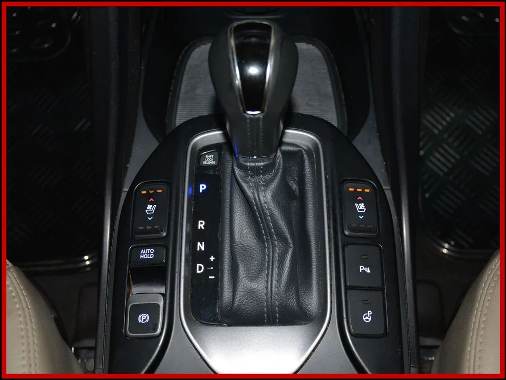 HYUNDAI Grand Santa Fe - Bild 19
