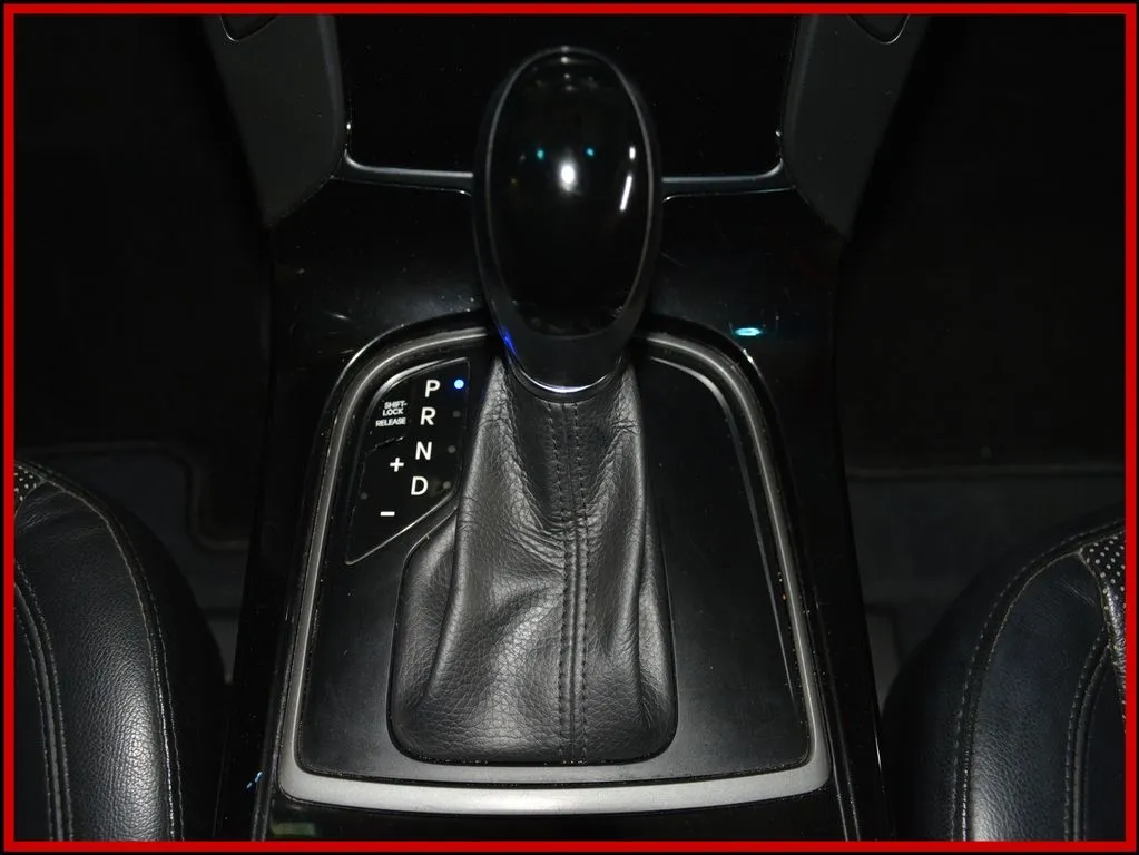 HYUNDAI i40 - Bild 18