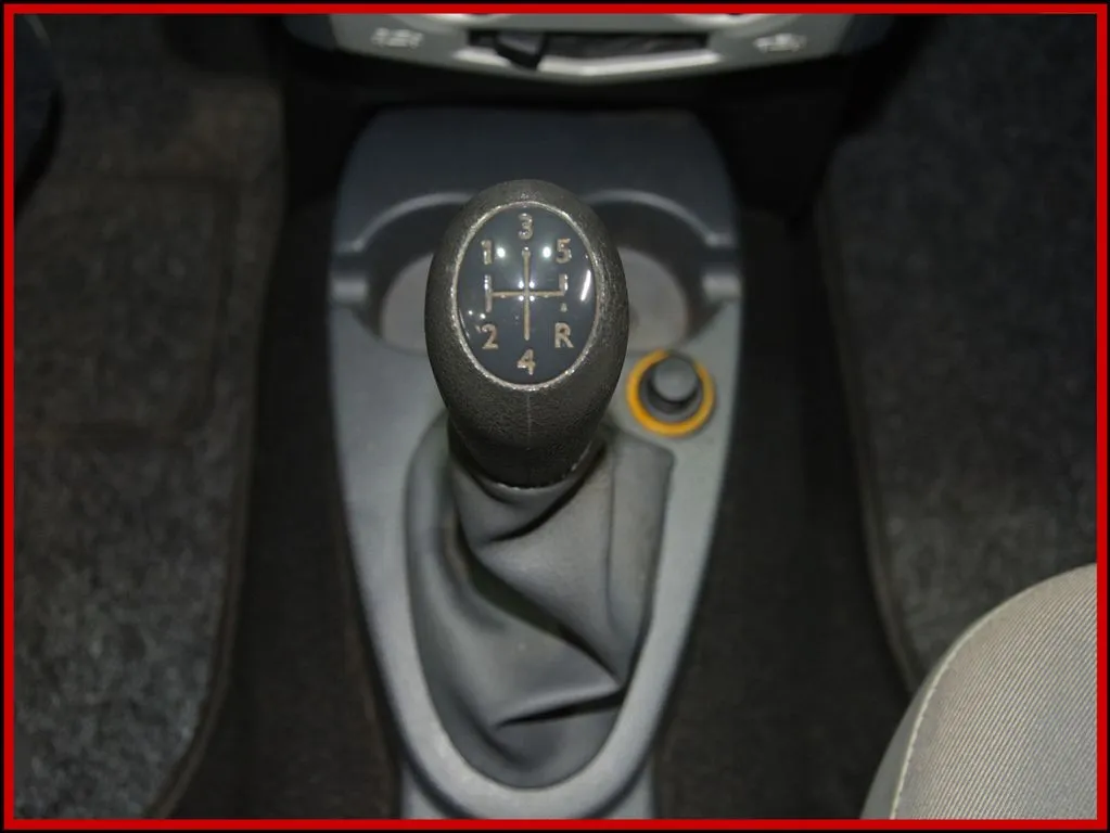 DACIA Logan - Bild 12