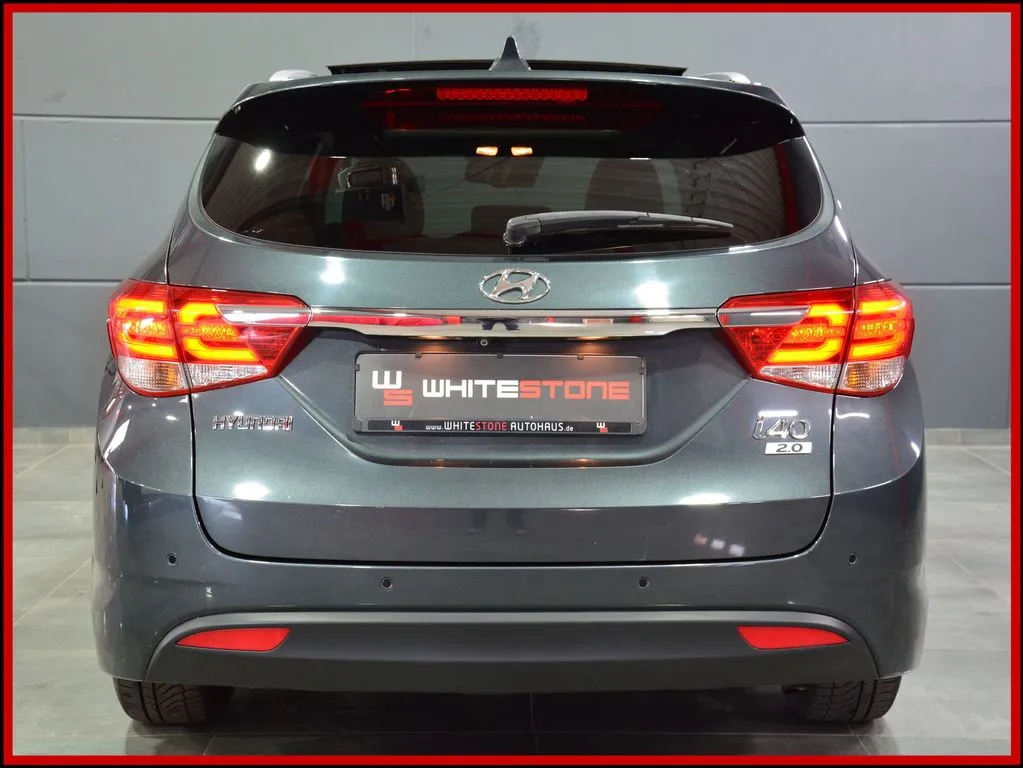 HYUNDAI i40 - Bild 8