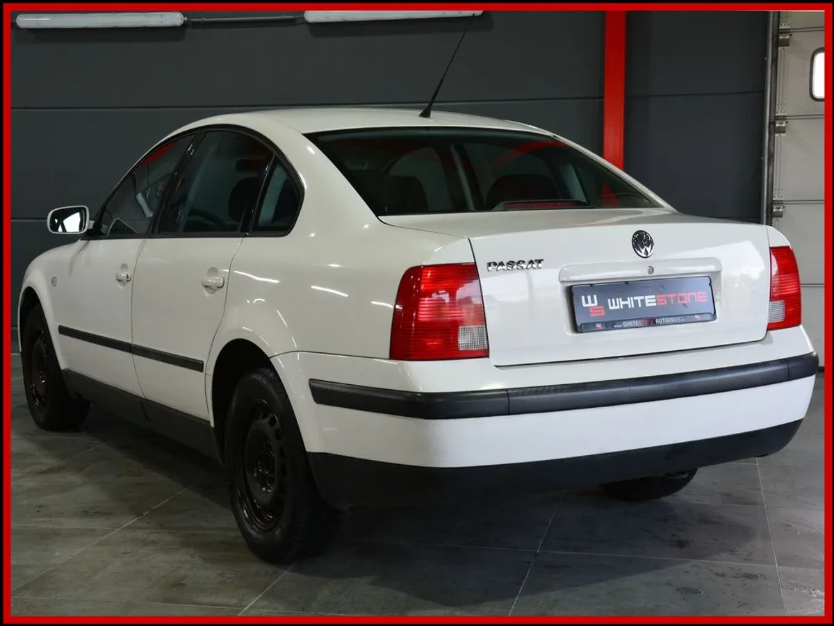 VW Passat - Bild 6